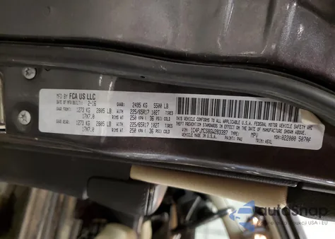 2016 Jeep Cherokee Latitude z USA, uszkodzony, nr VIN 1C4PJMCS8GW283397